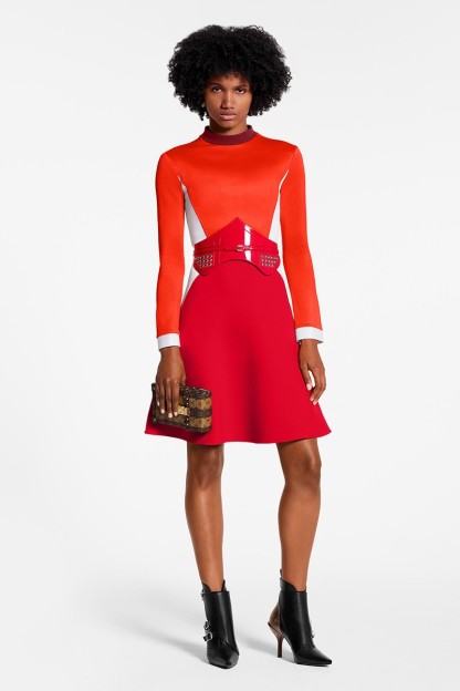 M67873 Vertical Trunk Pochette