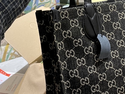 Ophidia  large tote bag