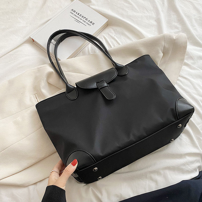 Large capacity fashion tote bag 2024 new trendy portable fashion simple women's bag casual solid color single shoulder large bag