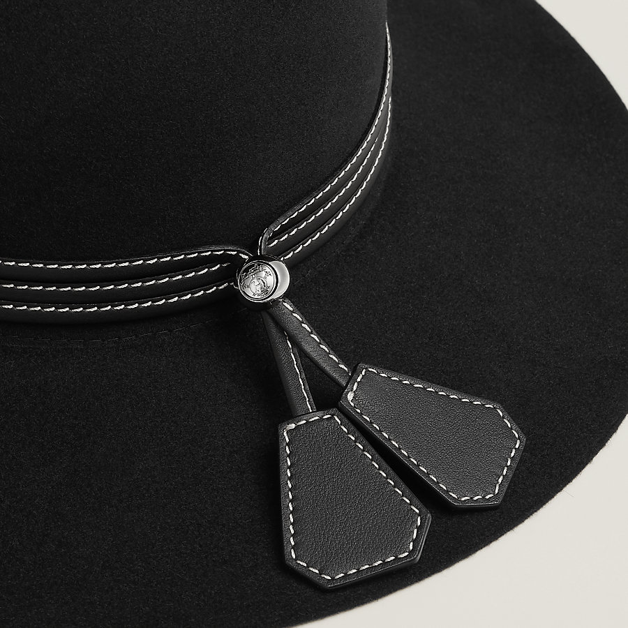 Betty Ex-Libris hat