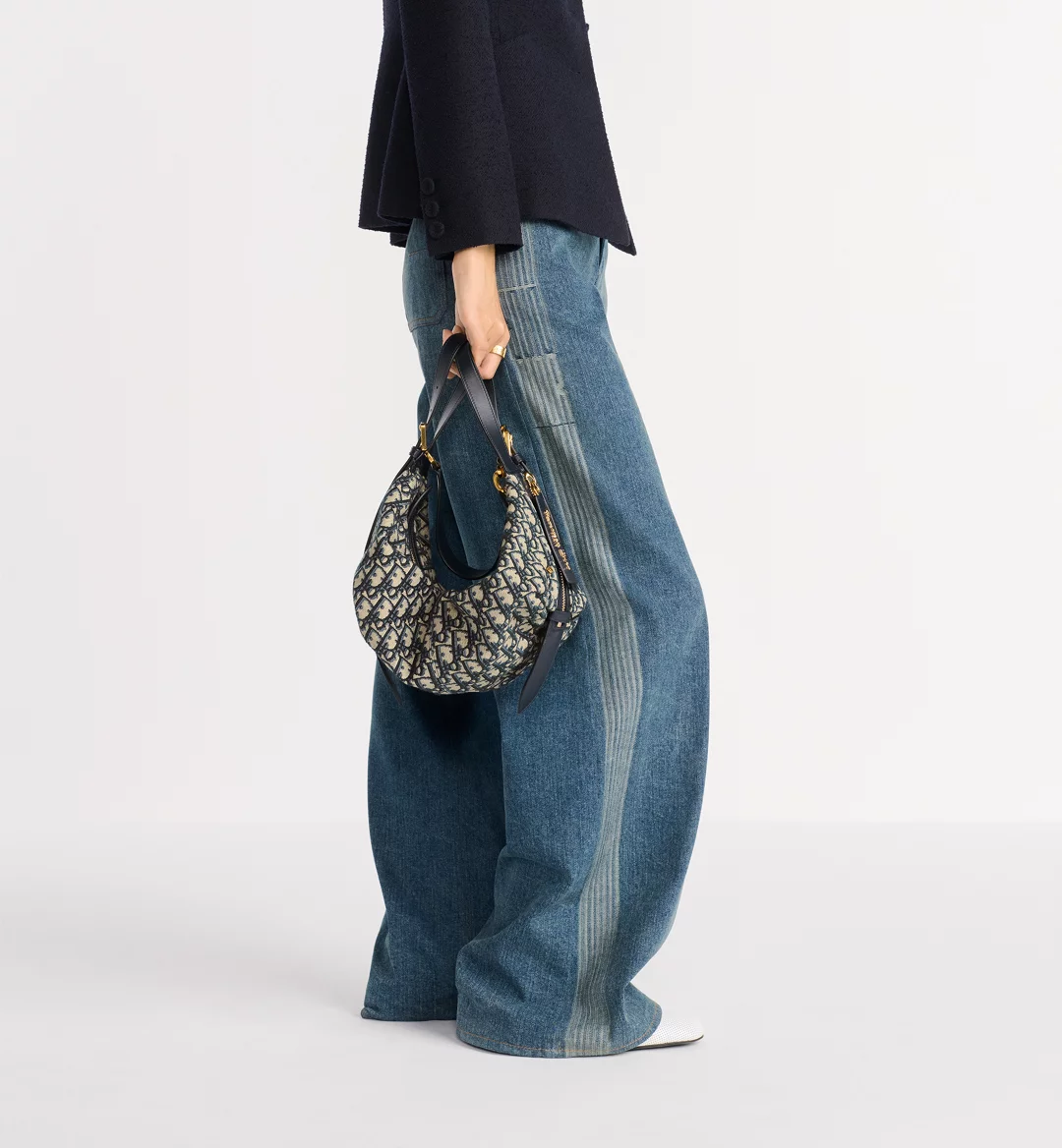 Medium D-Journey Bag
