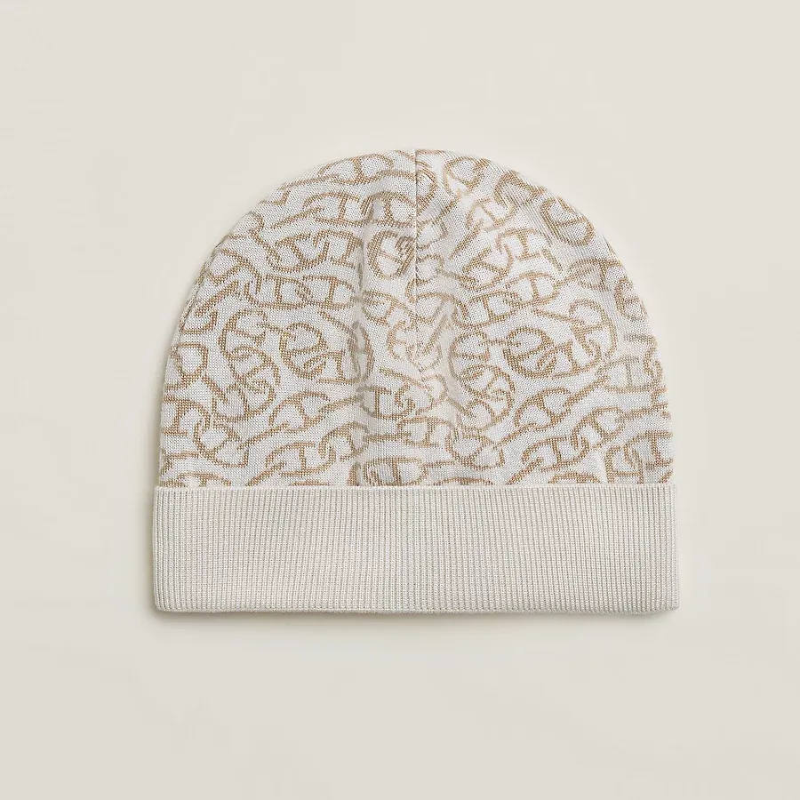 Julia Naoussa beanie