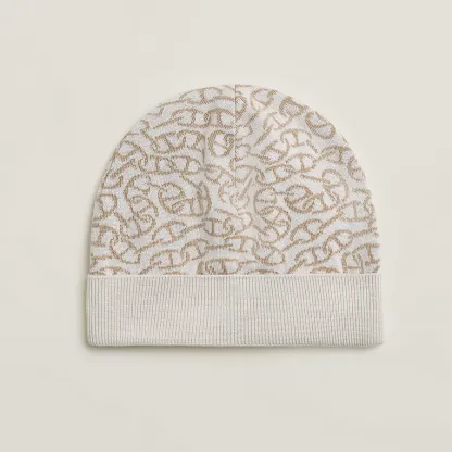 Julia Naoussa beanie