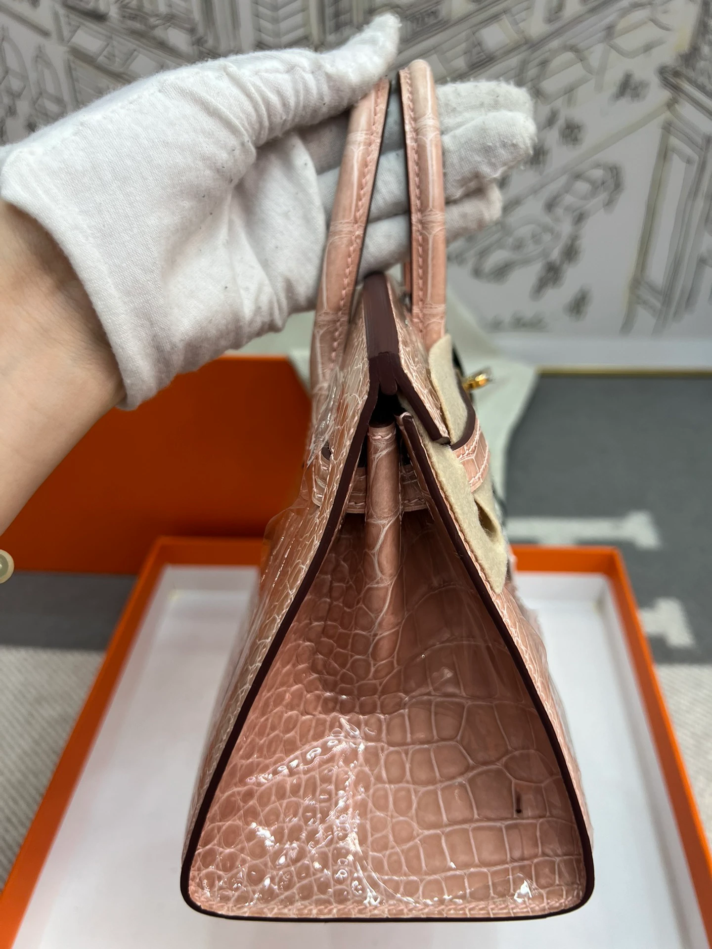Luxury Handmade Birkin | Glossy Nile Crocodile Skin, Soft Ceramic Nude Pink