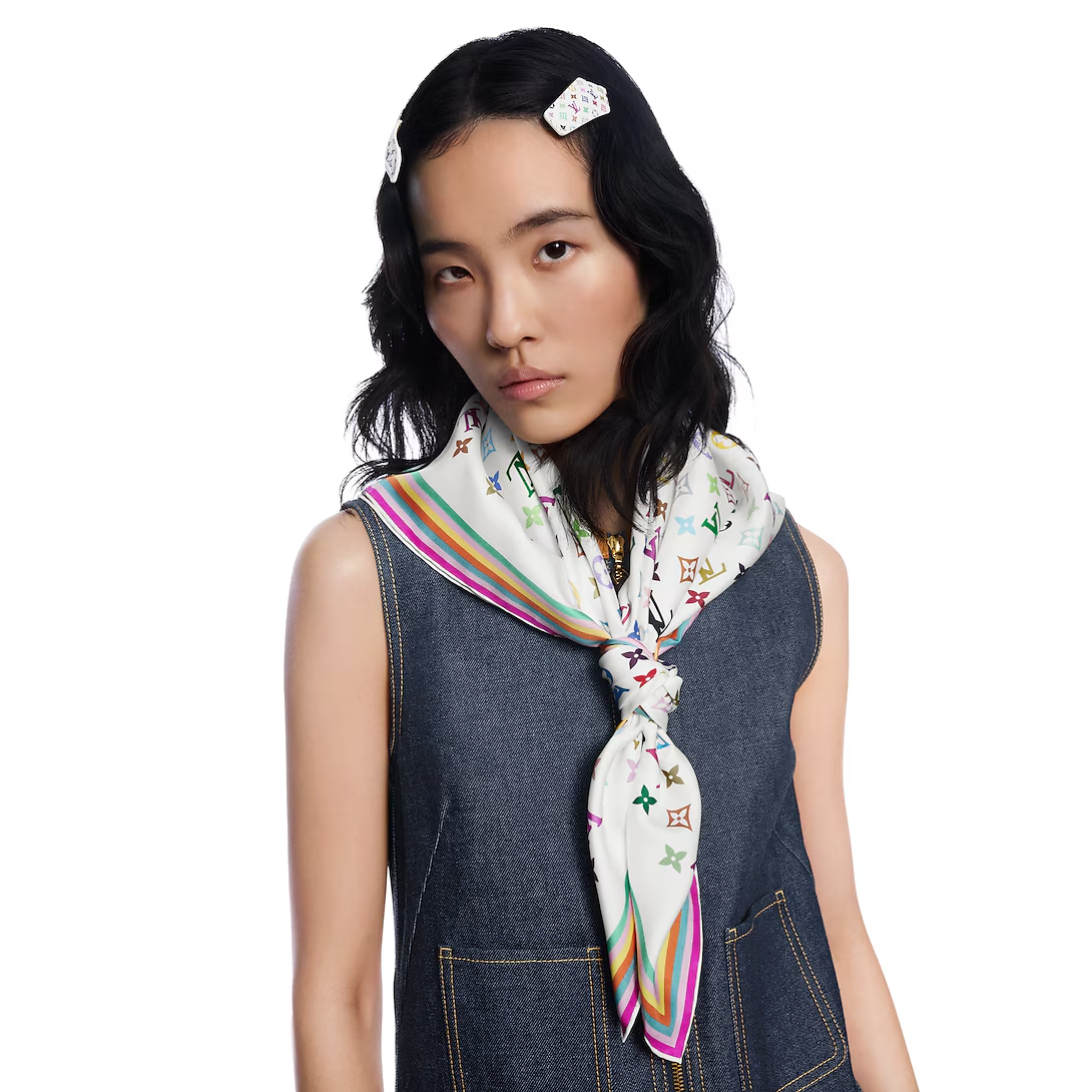TM Monogram Multicolor Square 90