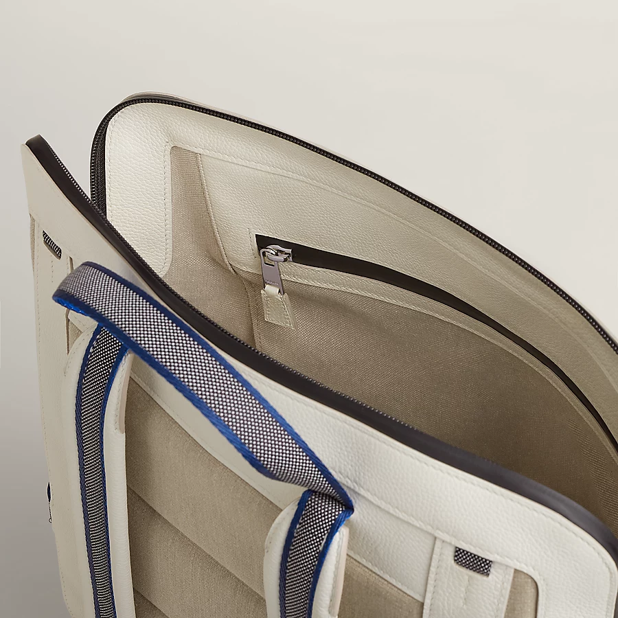 Off Piste ski backpack