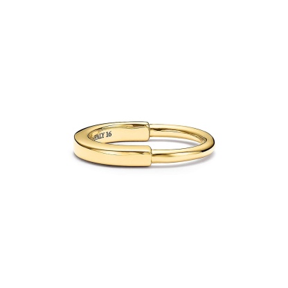 Lock Ring in Yellow Gold