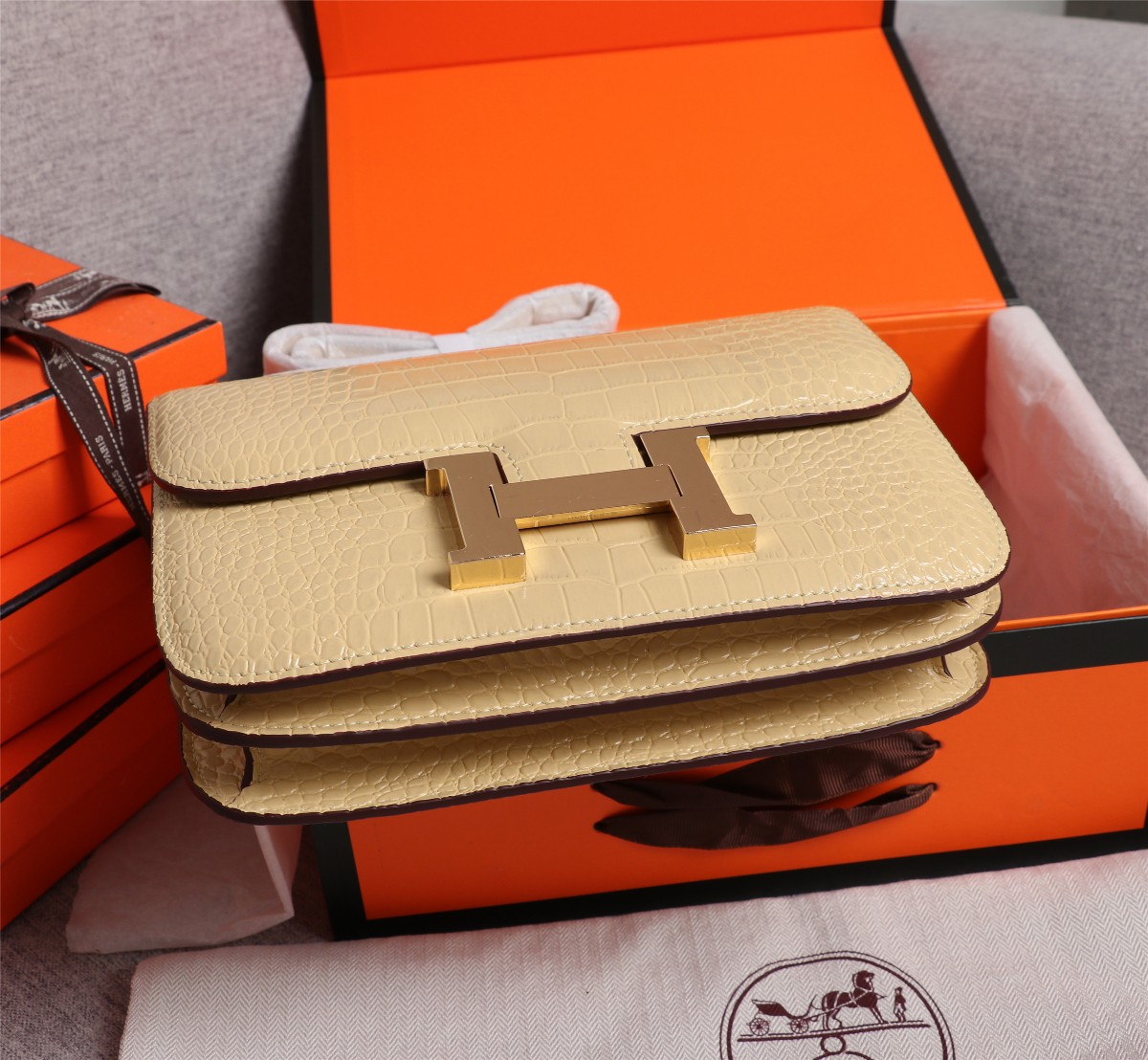 Constance 23 bag Beige Crocodile Leather