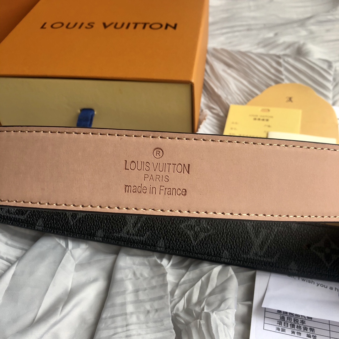 INITIALES 40MM MATTE BLACK BELT