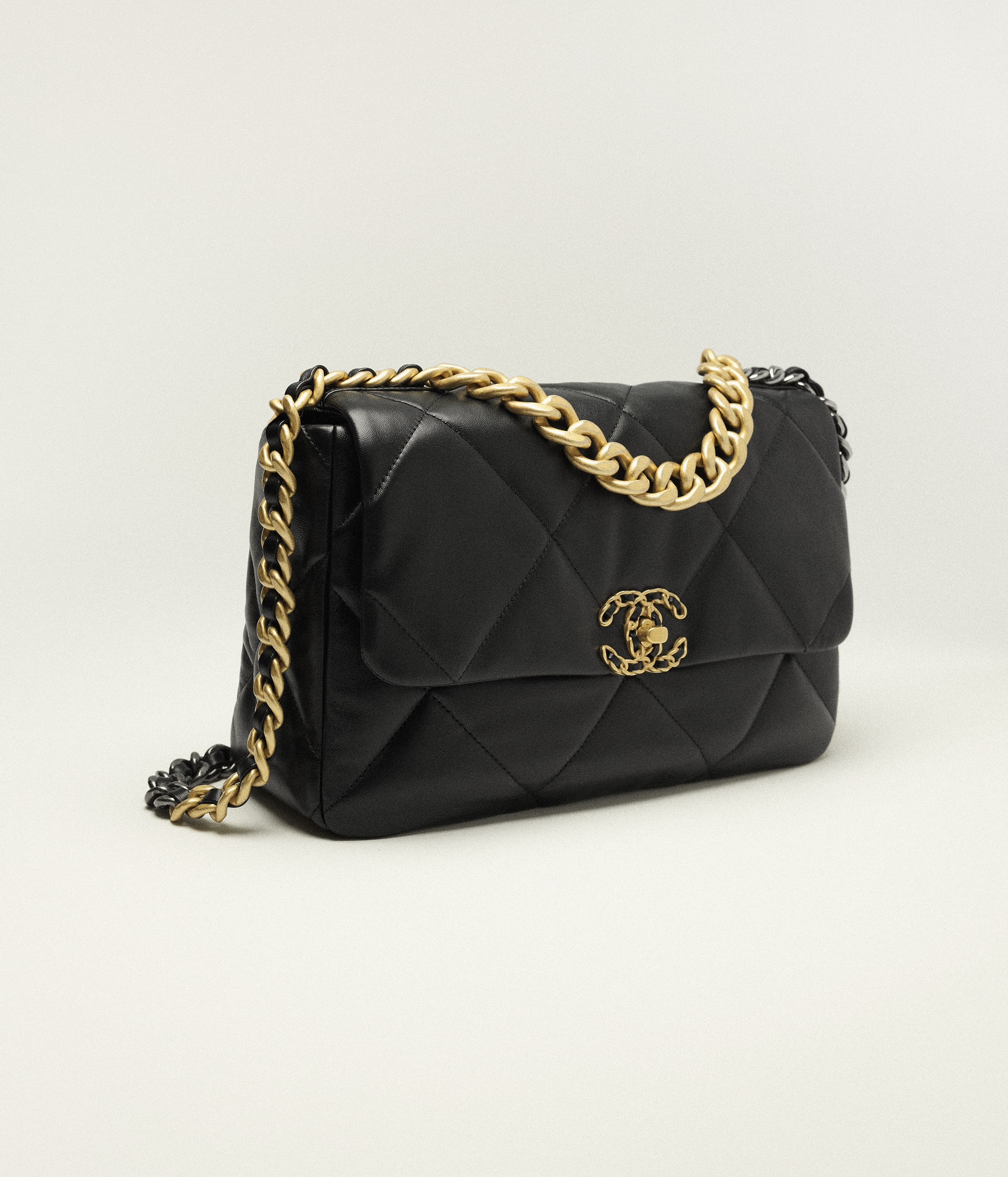 CHANEL 19 Large Handbag
