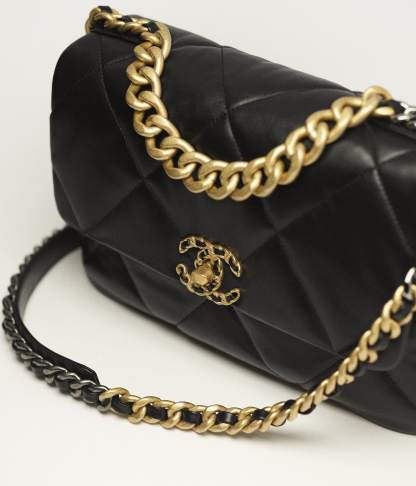 CHANEL 19 Large Handbag