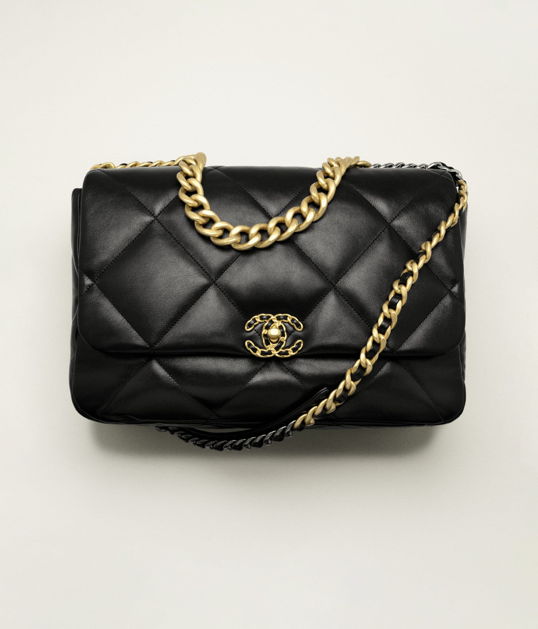 CHANEL 19 Large Handbag