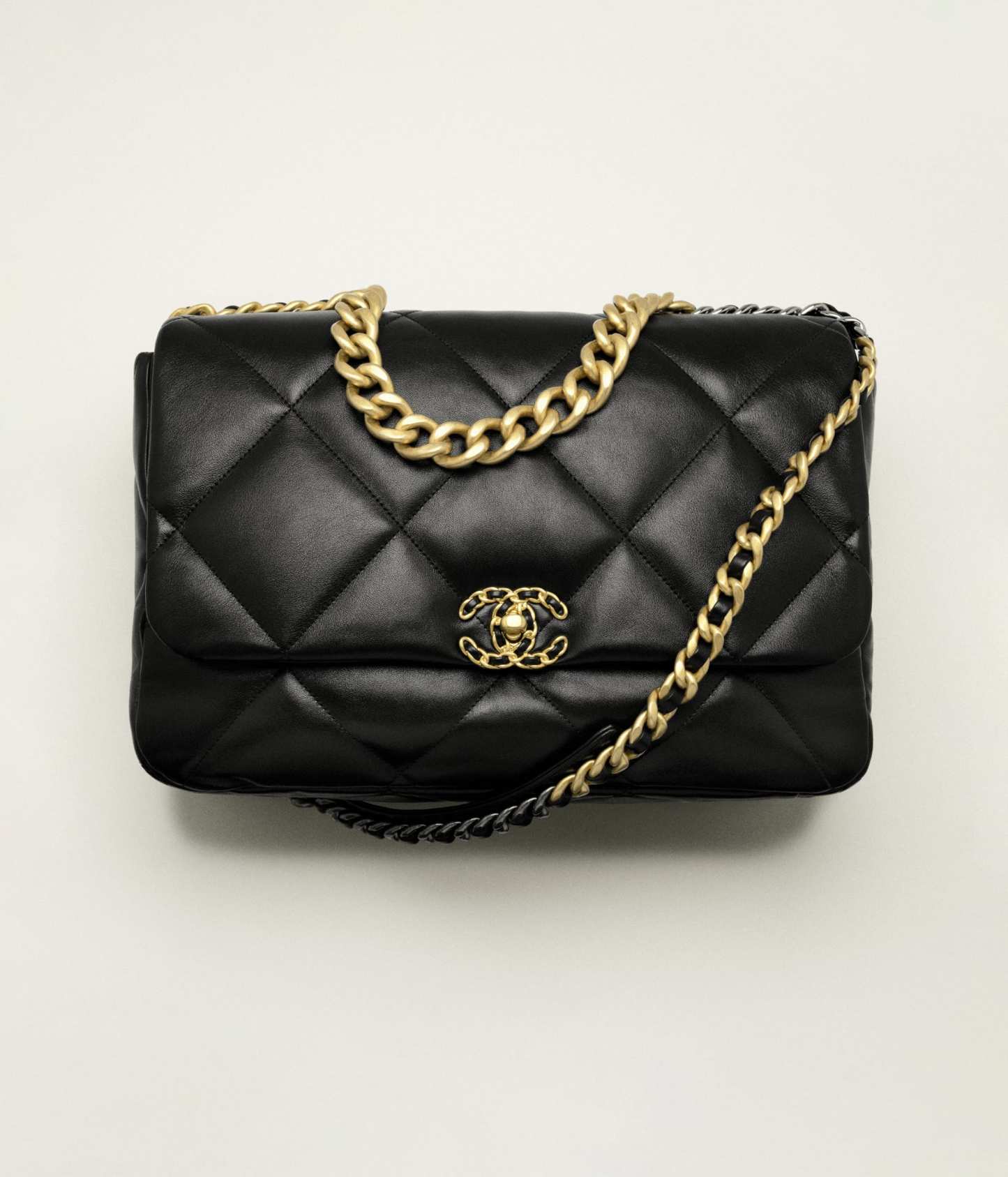 CHANEL 19 Large Handbag