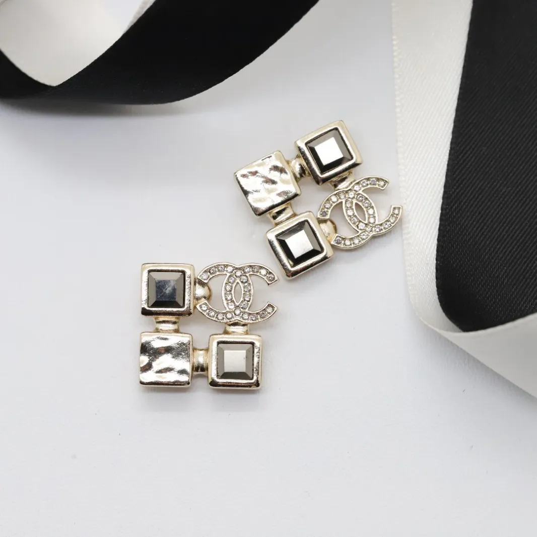 CCE258 CC earring