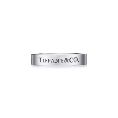 & Co.庐 Band Ring in Platinum with a Diamond