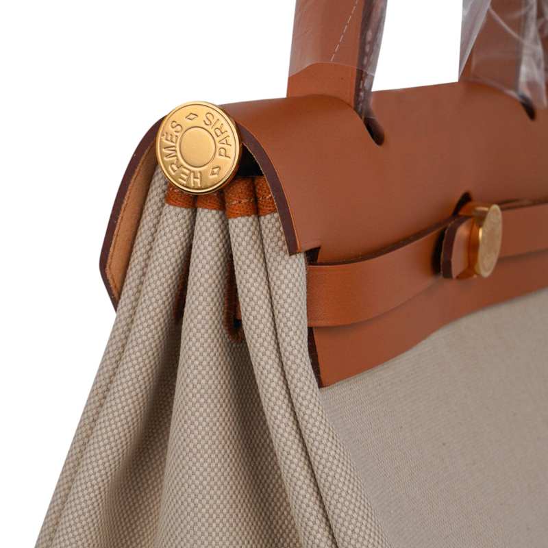 Herbag Zip Retourne 31 Bag Beton Toile Militaire / Natural Sable Leather Gold Hardware