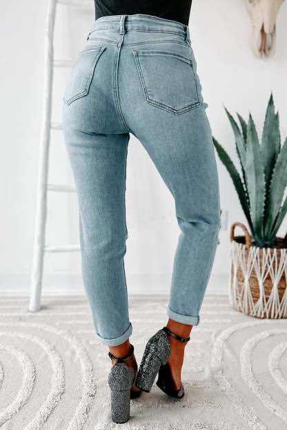 Mavis High Rise Distressed Mom Jeans (Light)