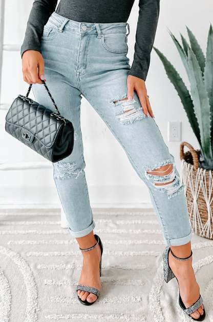 Mavis High Rise Distressed Mom Jeans (Light)