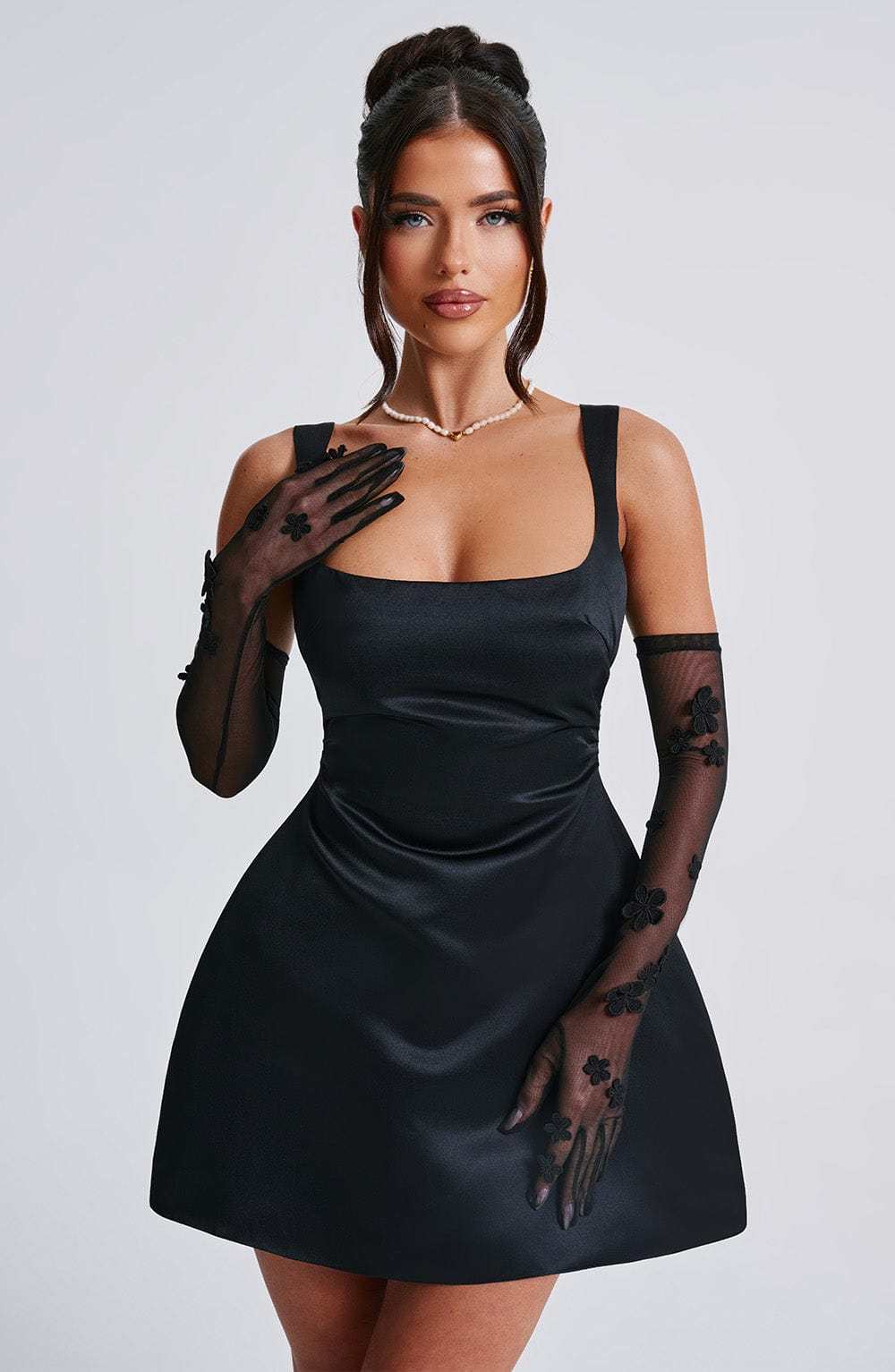 Dalary Gloves - Black-My Top Dress.All Rights Reserved