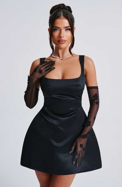 Dalary Gloves - Black-My Top Dress.All Rights Reserved