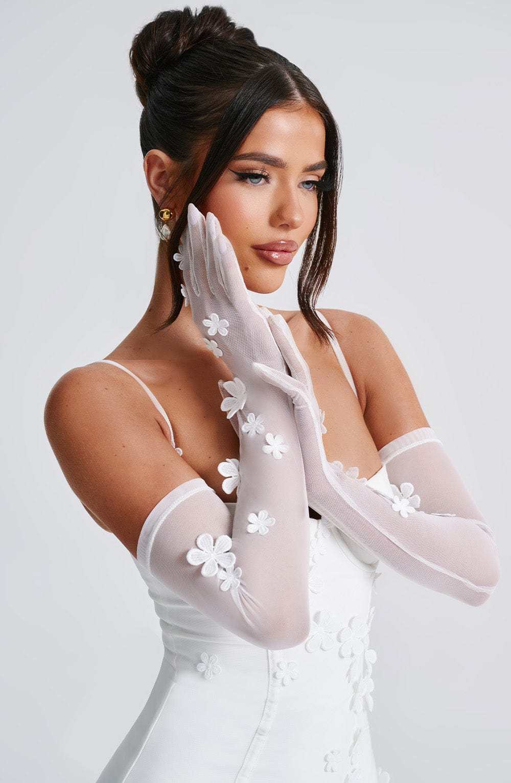 Dalary Gloves - Ivory-My Top Dress.All Rights Reserved