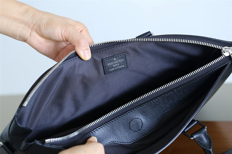 Disarh Fashion Lu-Vi bags - 9823