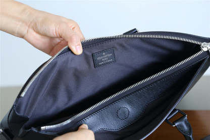 Disarh Fashion Lu-Vi bags - 9823