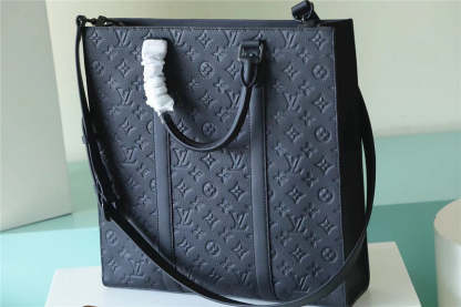Disarh Fashion Lu-Vi bags - 9781