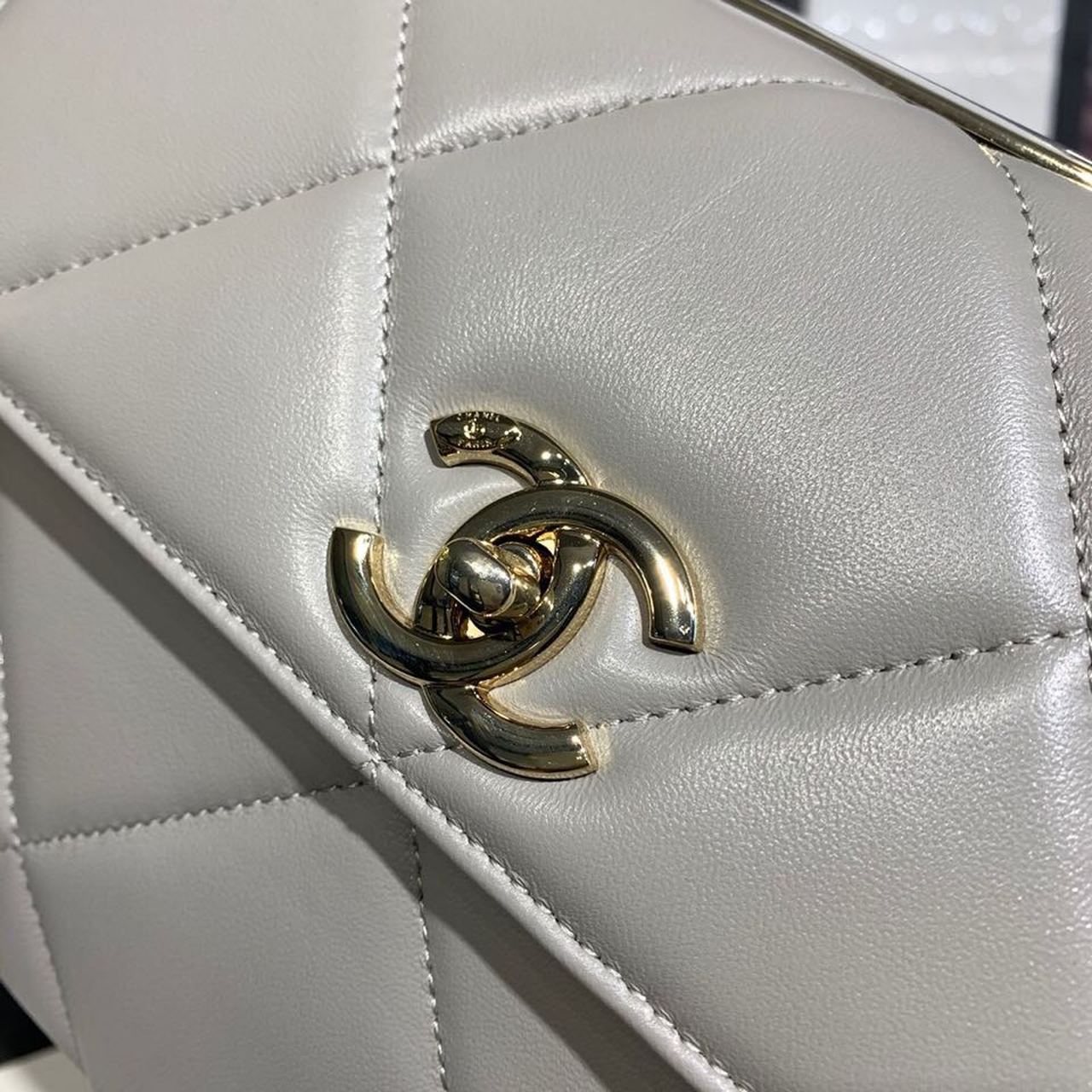 ChanelTrendy ChanelMaxi Top Handle Bag Grey For Women 9.8in/25cm