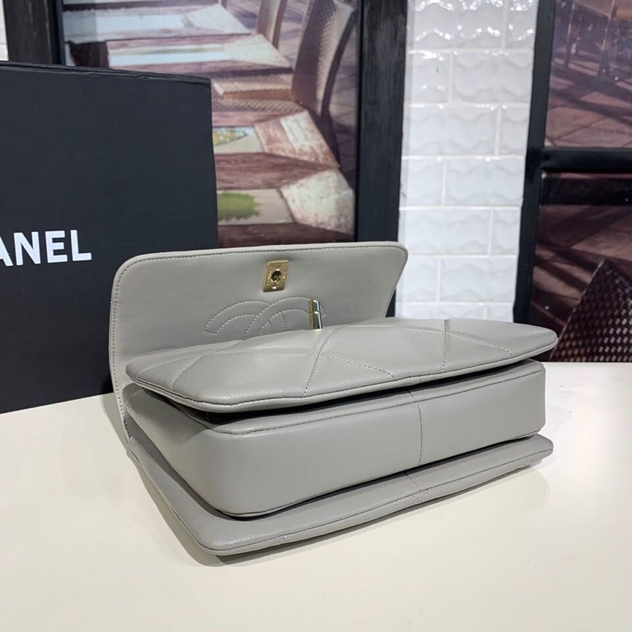 ChanelTrendy ChanelMaxi Top Handle Bag Grey For Women 9.8in/25cm