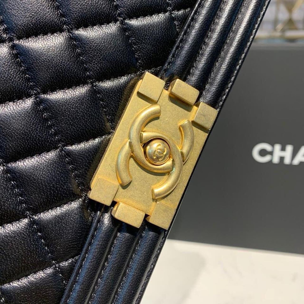 CHL Boy Handbag Gold Toned Hardware Black For Women, Women&#8217;s Bags, Shoulder And Crossbody Bags 9.8in/25cm A67086