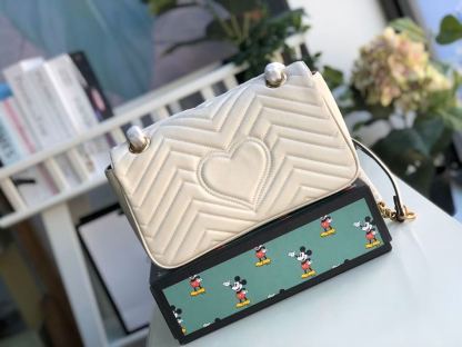 gg Marmont Small Matelassé Shoulder Bag White Matelassé Chevron For Women 10in/26cm 443497 DTDIT 9022