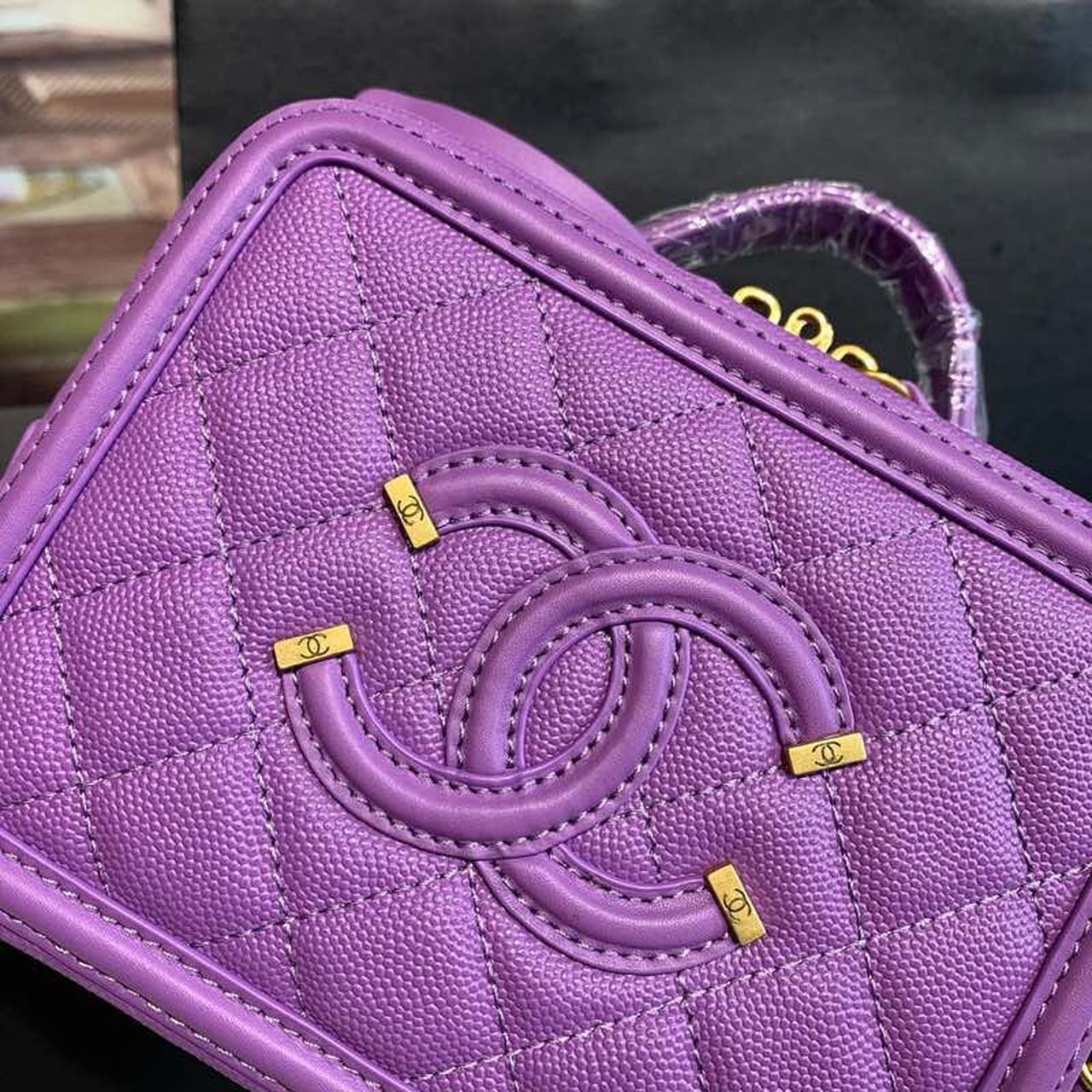 Chanel Filigree Vanity Case Bag 18cm Gold Toned Hardware Caviar Leather Spring/Summer Act 1 Collection, Purple