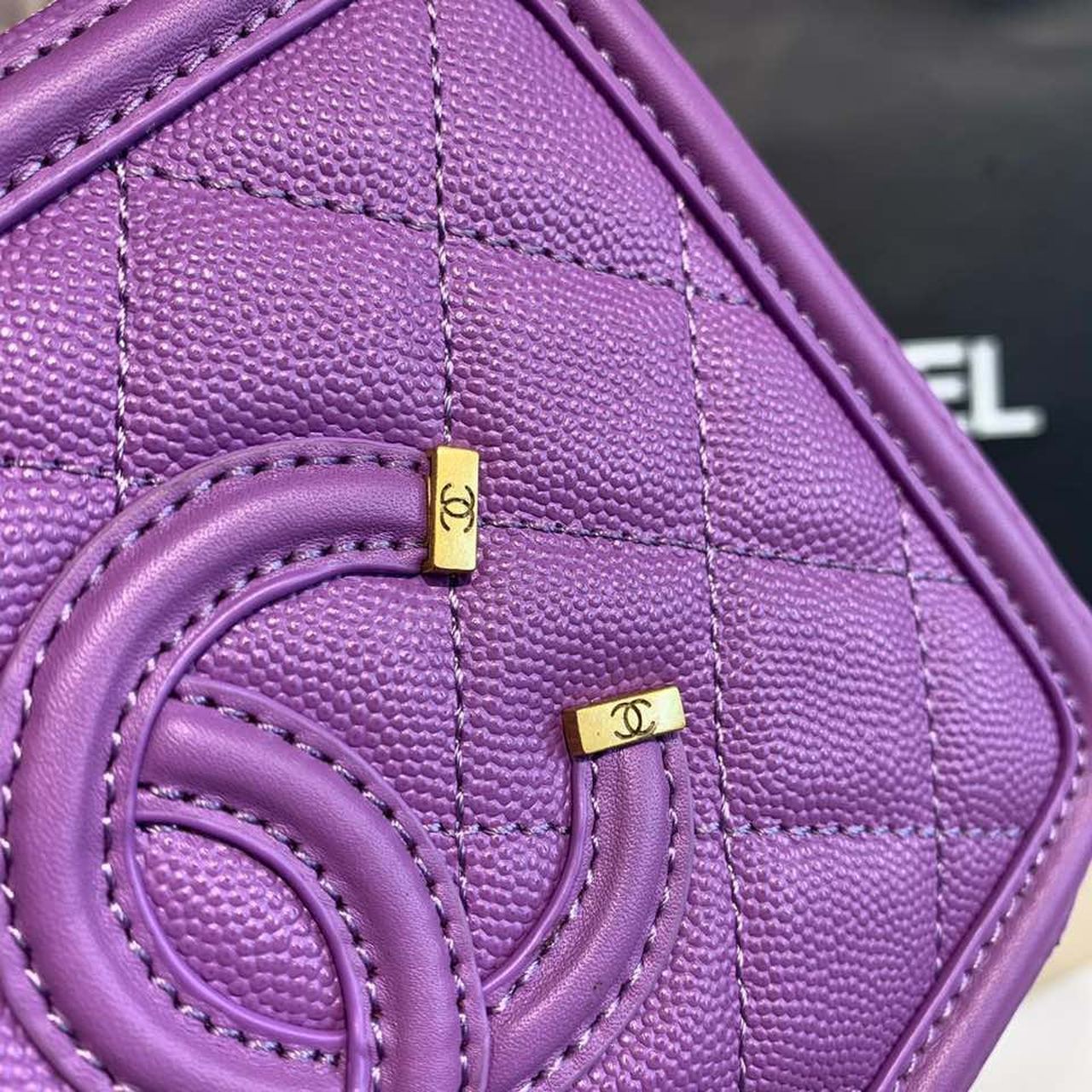 Chanel Filigree Vanity Case Bag 18cm Gold Toned Hardware Caviar Leather Spring/Summer Act 1 Collection, Purple
