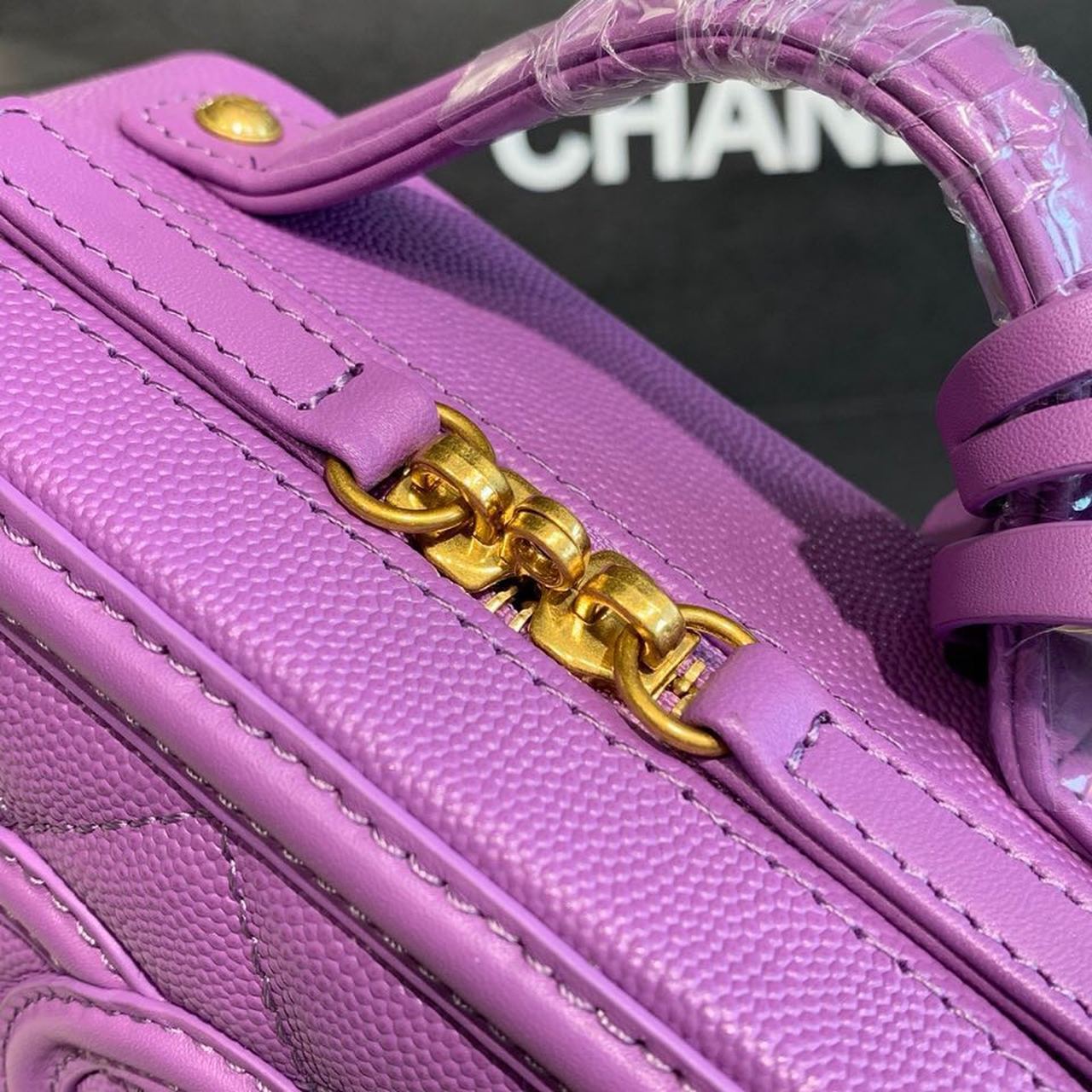 Chanel Filigree Vanity Case Bag 18cm Gold Toned Hardware Caviar Leather Spring/Summer Act 1 Collection, Purple