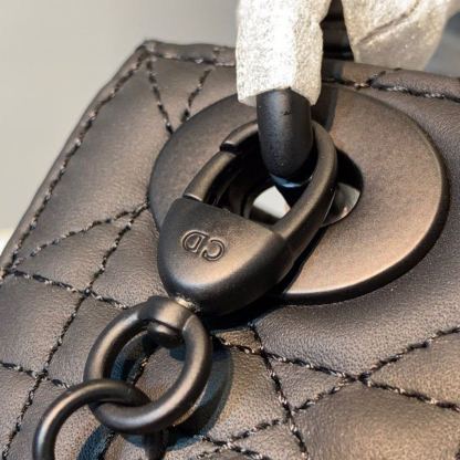 DI Mini Lady Bag with Chain Matte Hardware Spring/Summer Collection, Black, For Women Women’s Handbags, 18cm CD M0505SLOI_M989