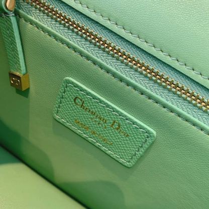 DI 30 Montaigne Chained Bag Deep Mint Green Box For Women 24cm/9in CD