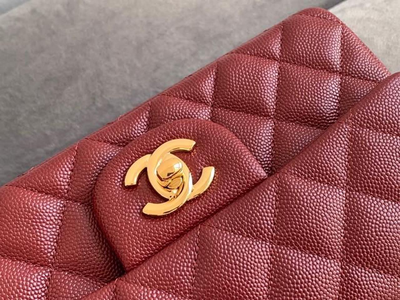 Chanel Classic HandBag Gold Toned Hardware Burgundy For Women 7.8in/20cm