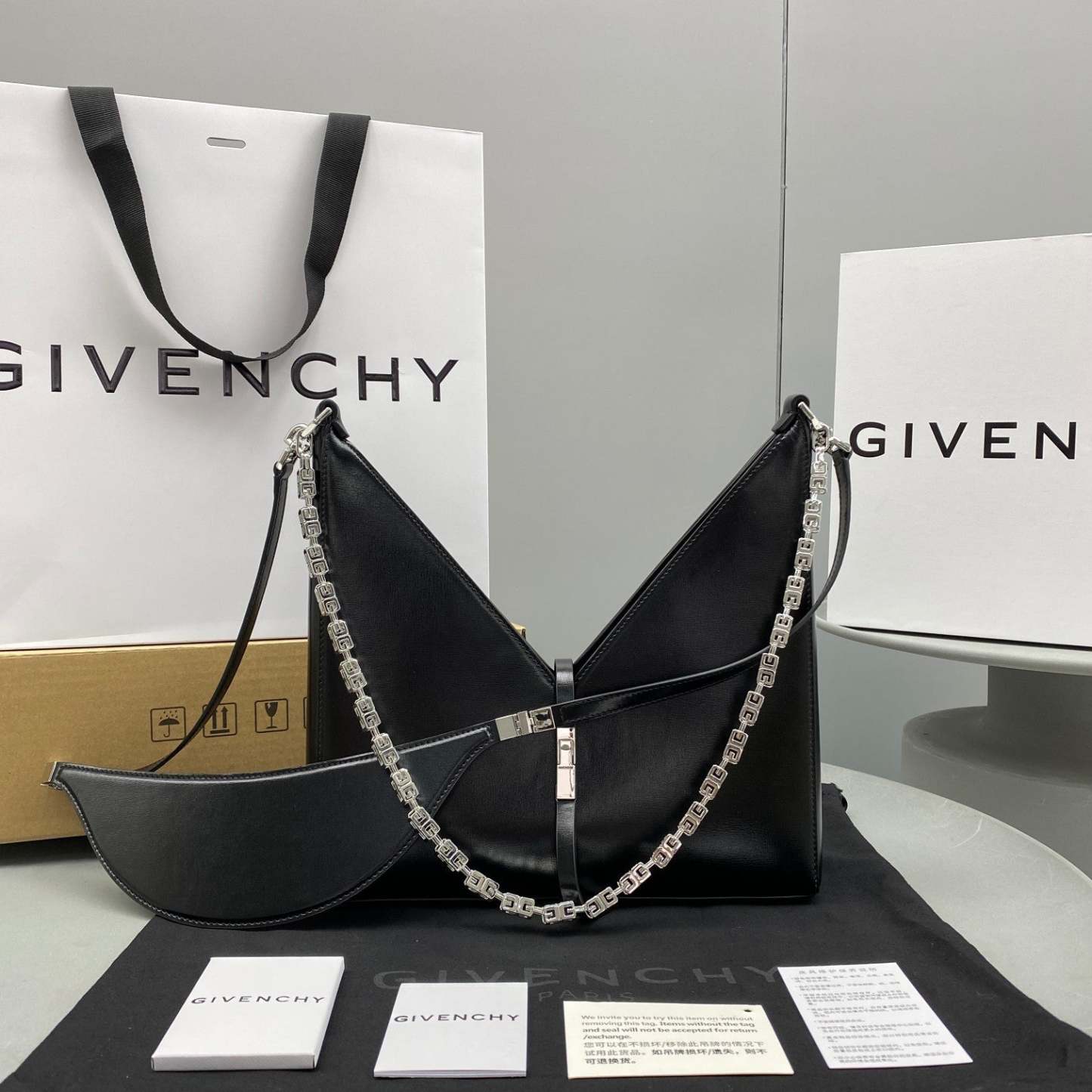 gv Small Cut Out Bag Black For Women, Handbags, Shoulder Bags 10.6in/27cm GVC 
