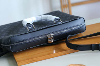 Disarh Fashion Lu-Vi bags - 9883