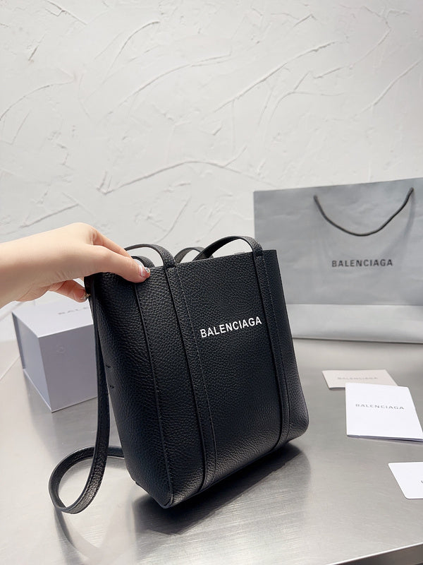 Disarh Fashion - BGA Bags - 1596