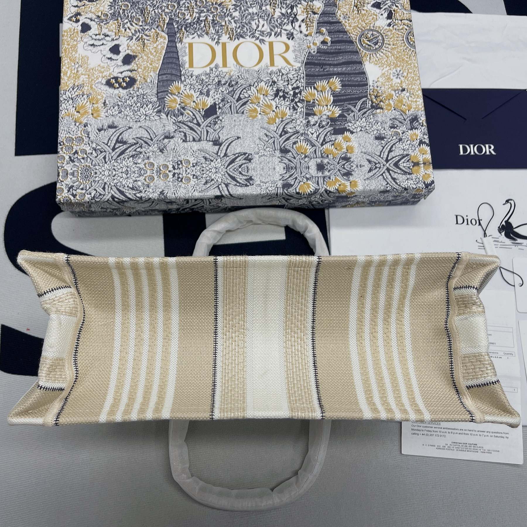 DI Medium Book Tote Beige, For Women, Women’s Handbags 14in/36cm CD