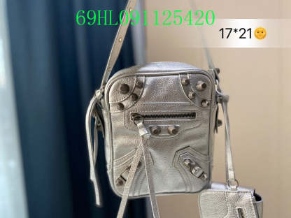 Disarh Fashion - BGA Bags - 1972