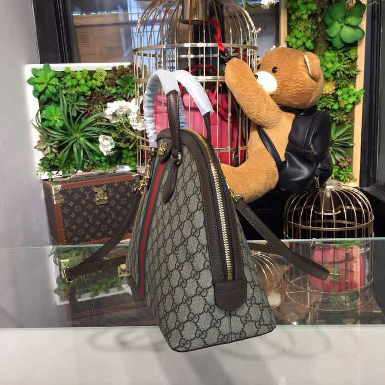 gg Ophidia Medium Shoulder Bag Beige/Ebony gg Supreme Canvas For Women 13in/34cm 524533