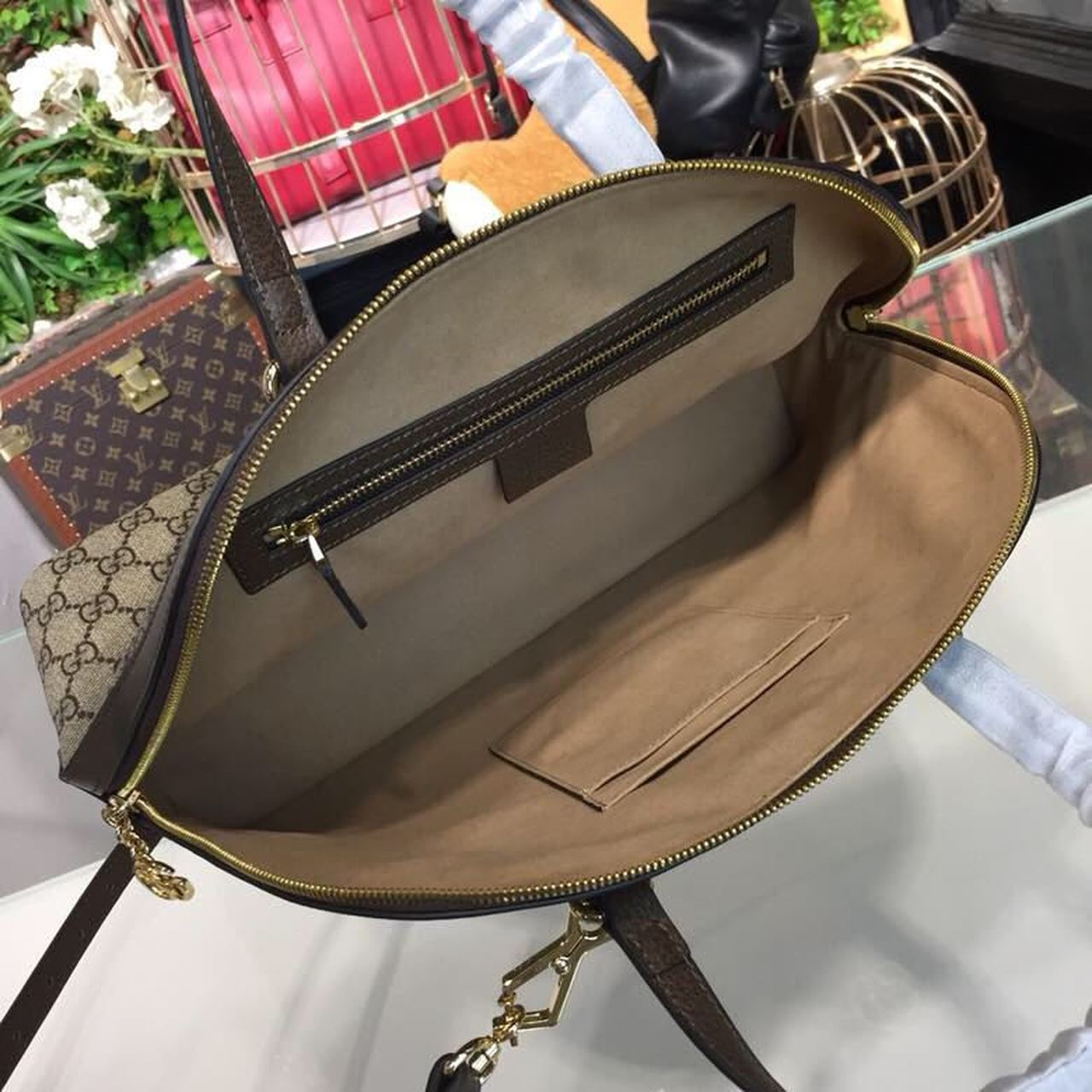 gg Ophidia Medium Shoulder Bag Beige/Ebony gg Supreme Canvas For Women 13in/34cm 524533