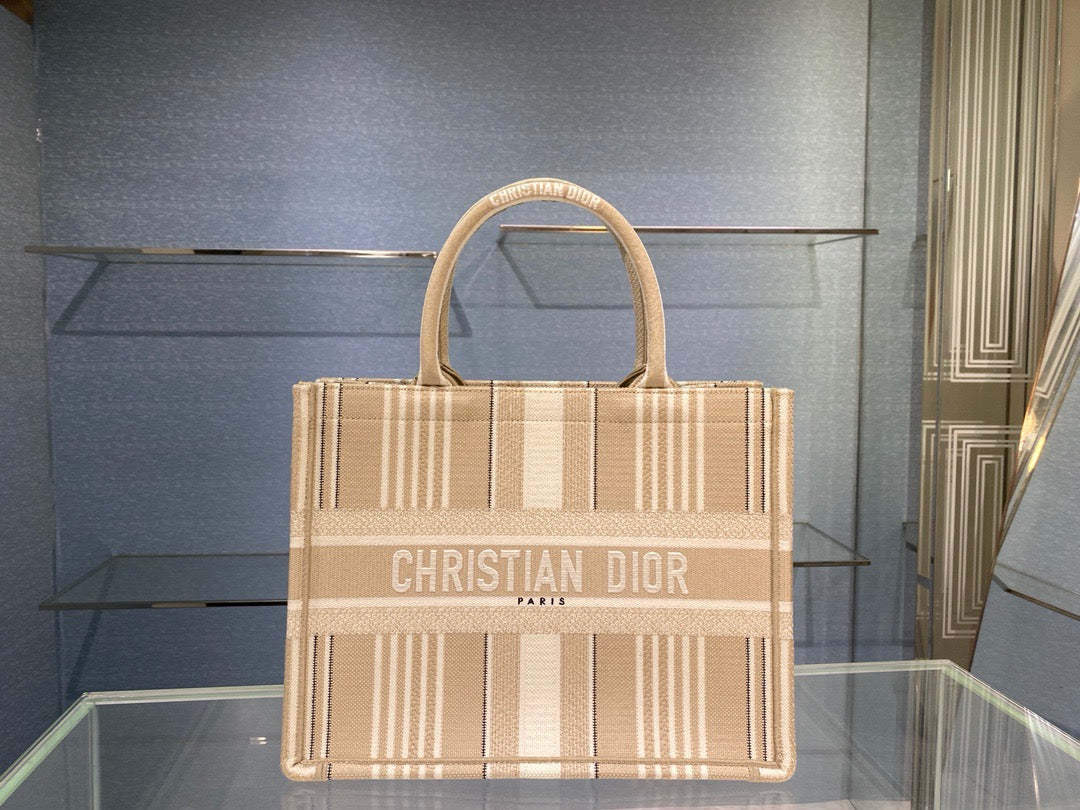 DI Medium Book Tote Beige, For Women, Women’s Handbags 14in/36cm CD