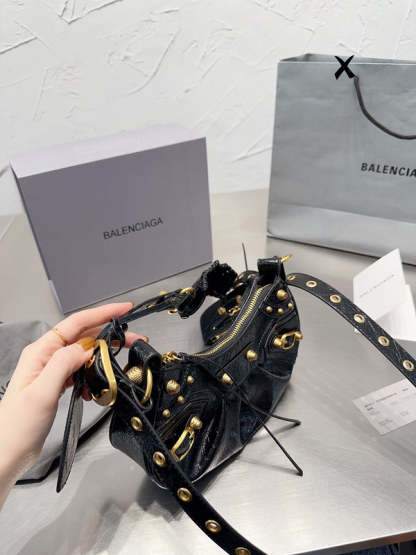 Disarh Fashion - BGA Bags - 1568