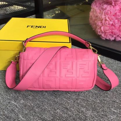FI Baguette Nappa Pink For Women, Women&#8217;s Handbags, Shoulder And Crossbody Bags 10.6in/27cm FF 8BR600