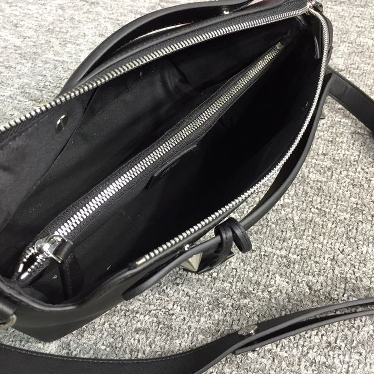 FI By The Way Medium Bag Black For Women, Women&#8217;s Handbags, Shoulder And Crossbody Bags 10.6in/27cm FF 8BL1461D5F0GXN