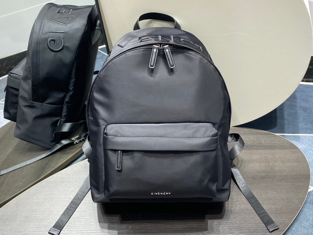 gv Essentiel U Backpack Black For Men, Men&#8217;s Backpacks 17in/43cm GVC